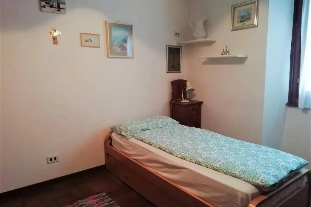 Casa Orsola - Your Mountain Holiday Apartment Premana Italy